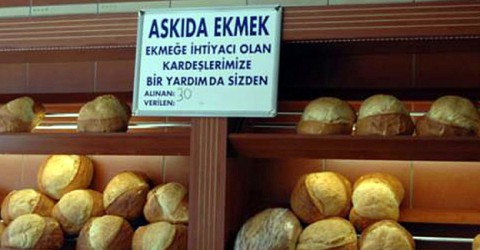 Araklı’da Askıda Ekmek Kampanyası