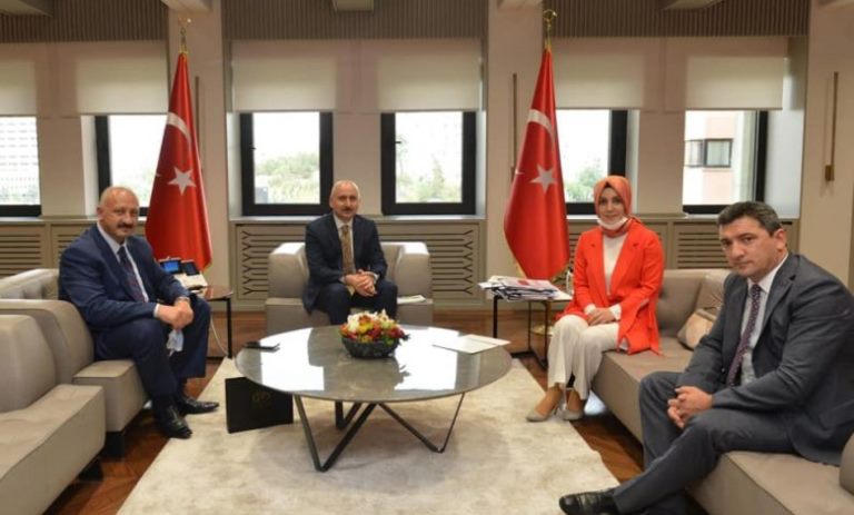 Başkan Çebi Ulaştırma Bakanı Adil Karaismailoğlu'nu Ziyaret Etti