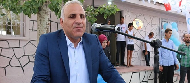Trabzon'da Ak Parti adayı bir adım önde